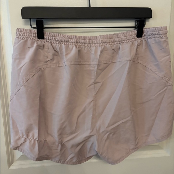 Old Navy Active tan athletic running shorts size L - Picture 6 of 7